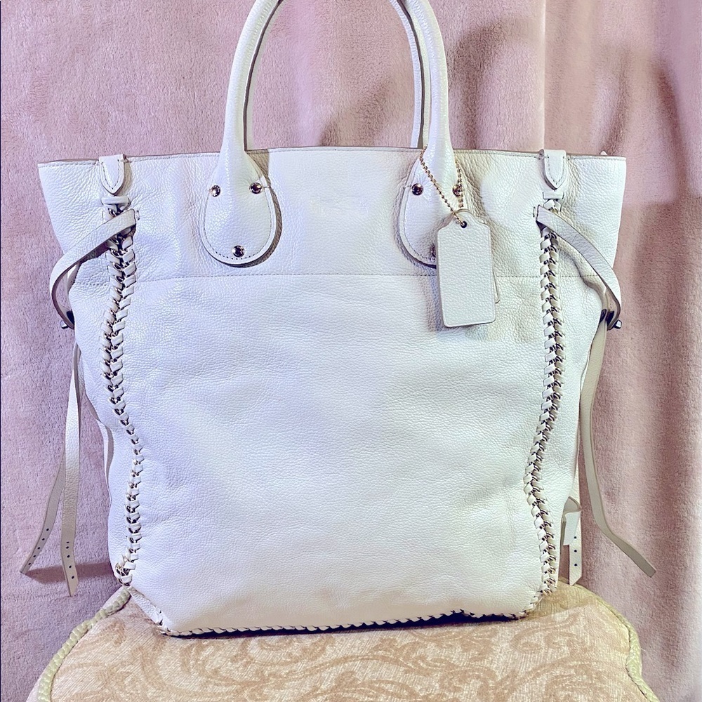Coach whipstitched chalk leather tote/bag. Darling